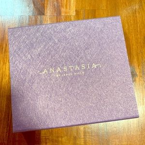 Anastasia Beverly Hills Mini Matte Lipstick